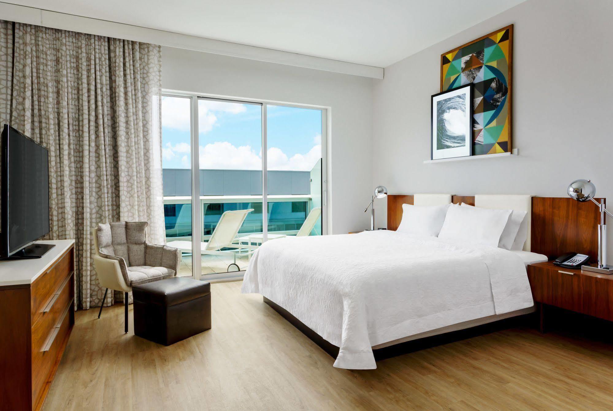 Hampton Inn & Suites סנטה מוניקה מראה חיצוני תמונה